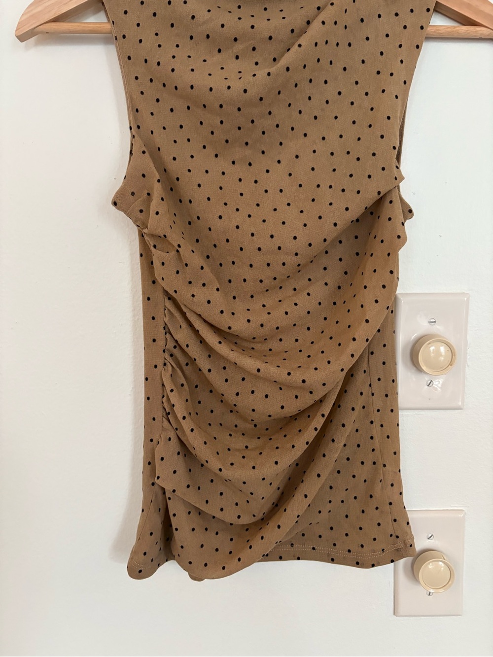 Enza Costa || Mesh Sleeveless Twist Top Ruched Mock Neck Polka Dot Tan Small - Picture 5 of 10